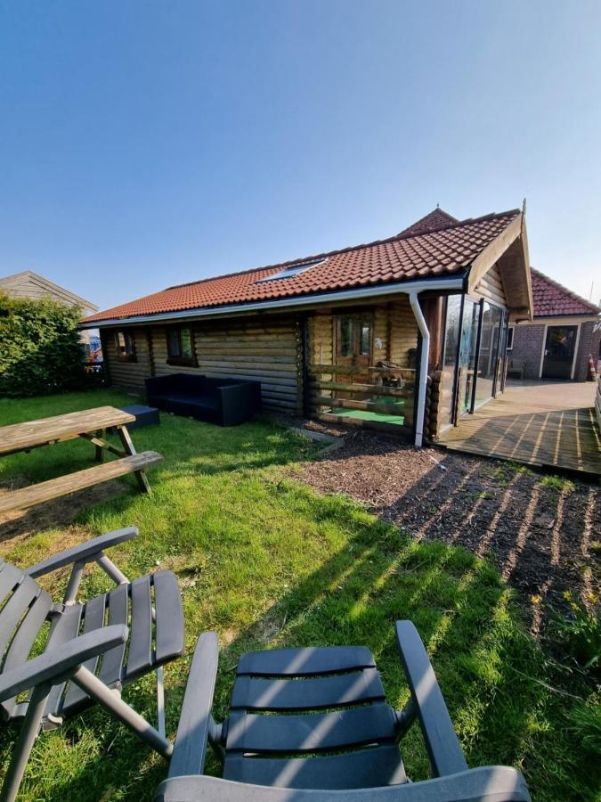 Finse Woning Op Camping De Tulpenweide Breezand Екстериор снимка